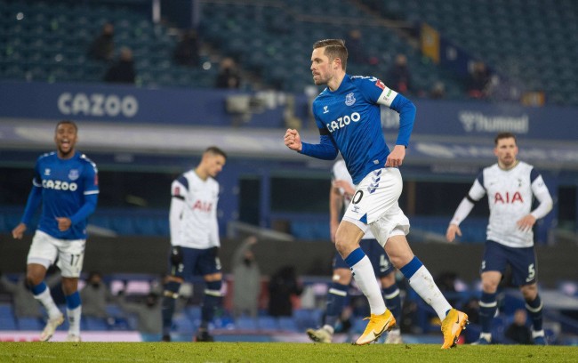 续专注于自 续专注于自